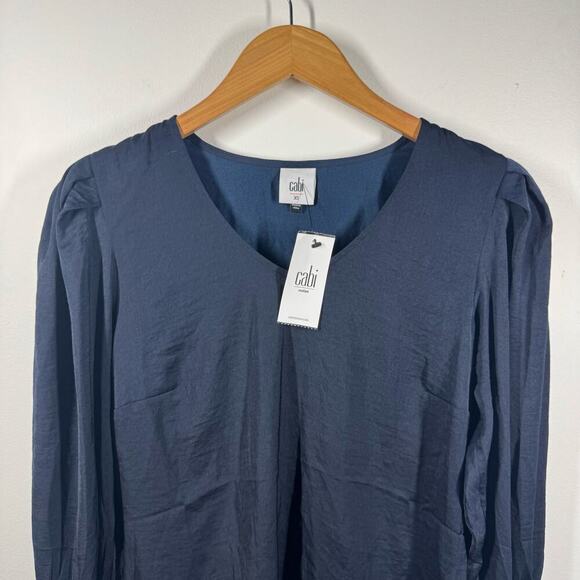 CAbi Top Women Size XS NWT Timeless Blue Blouse Pleated Shoulder Career Modest - Picture 3 of 8